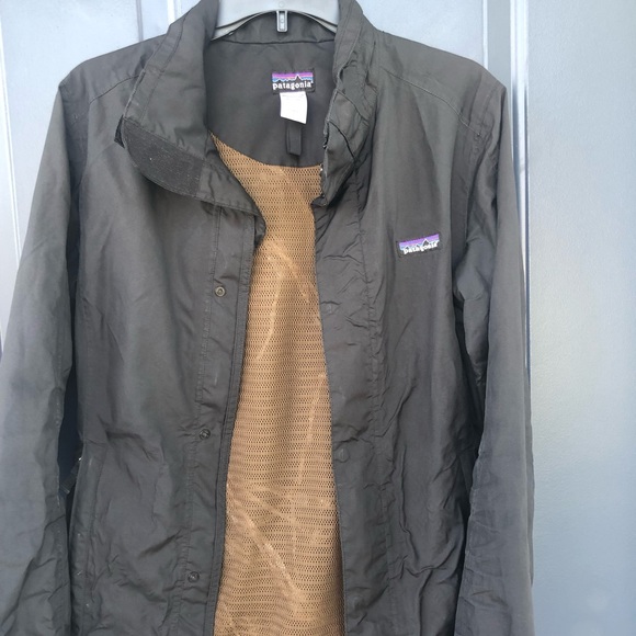 Women’s Patagonia Light Weight Jacket - Picture 2 of 5